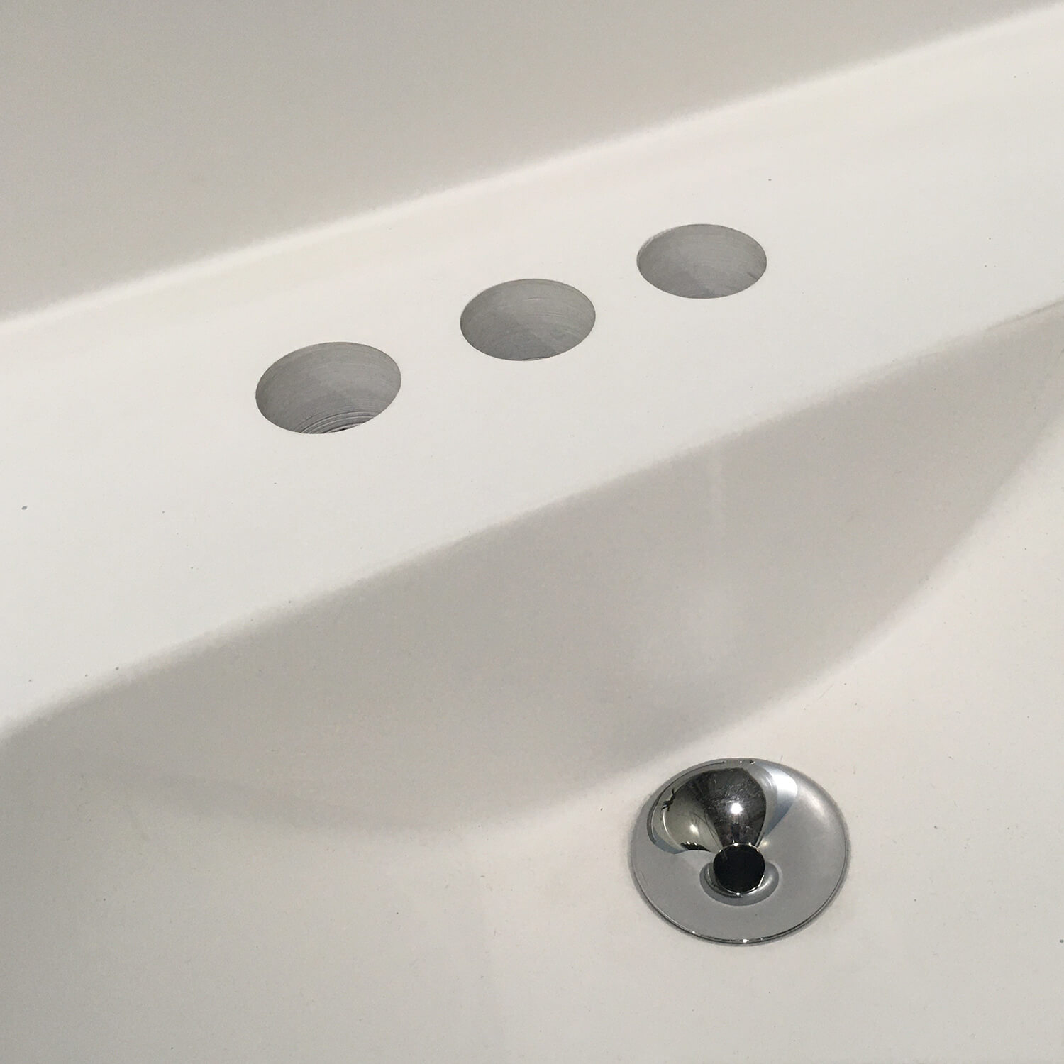 Option: 4-Inch Centerset Mounting