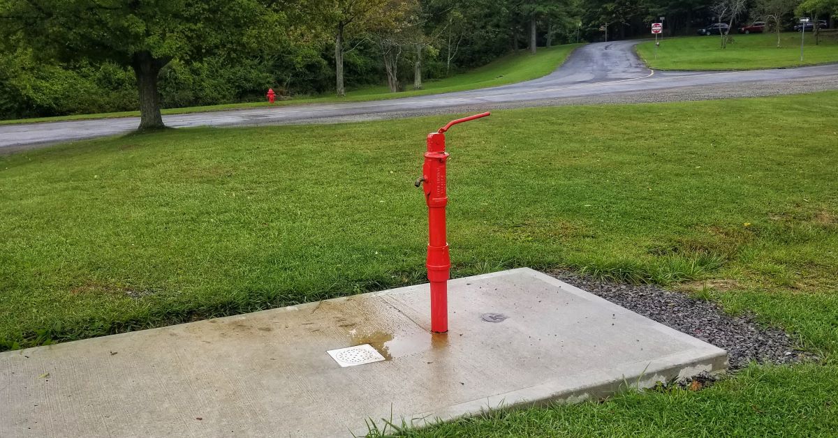 Murdock Mfg. Hydrant at Settlers Cabin Park, PA