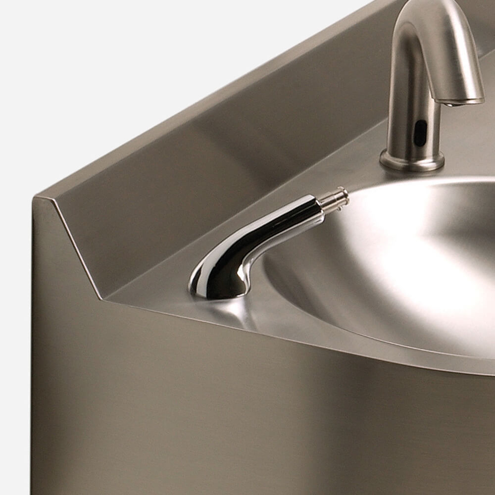 Option: Splash Panels - 3" 60° Backsplash on Stainless Steel Deck