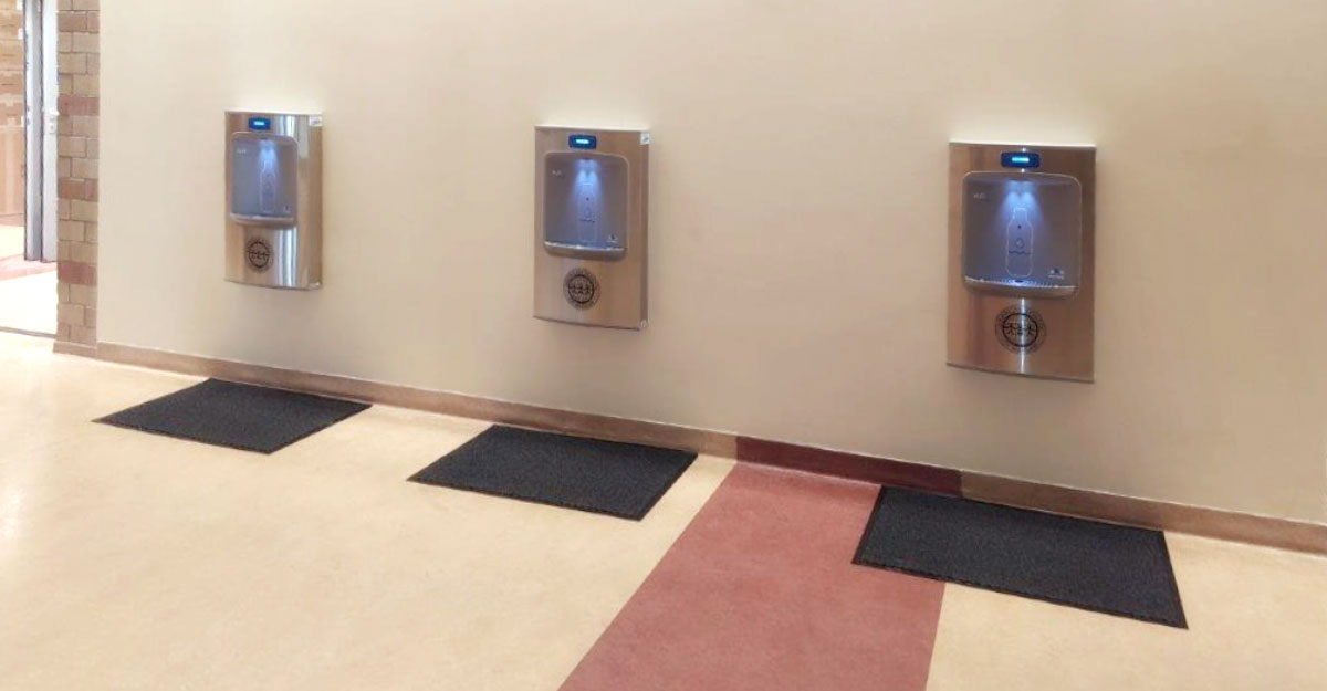 Touchless Water Refill Stations Installed at the American School in Warsaw